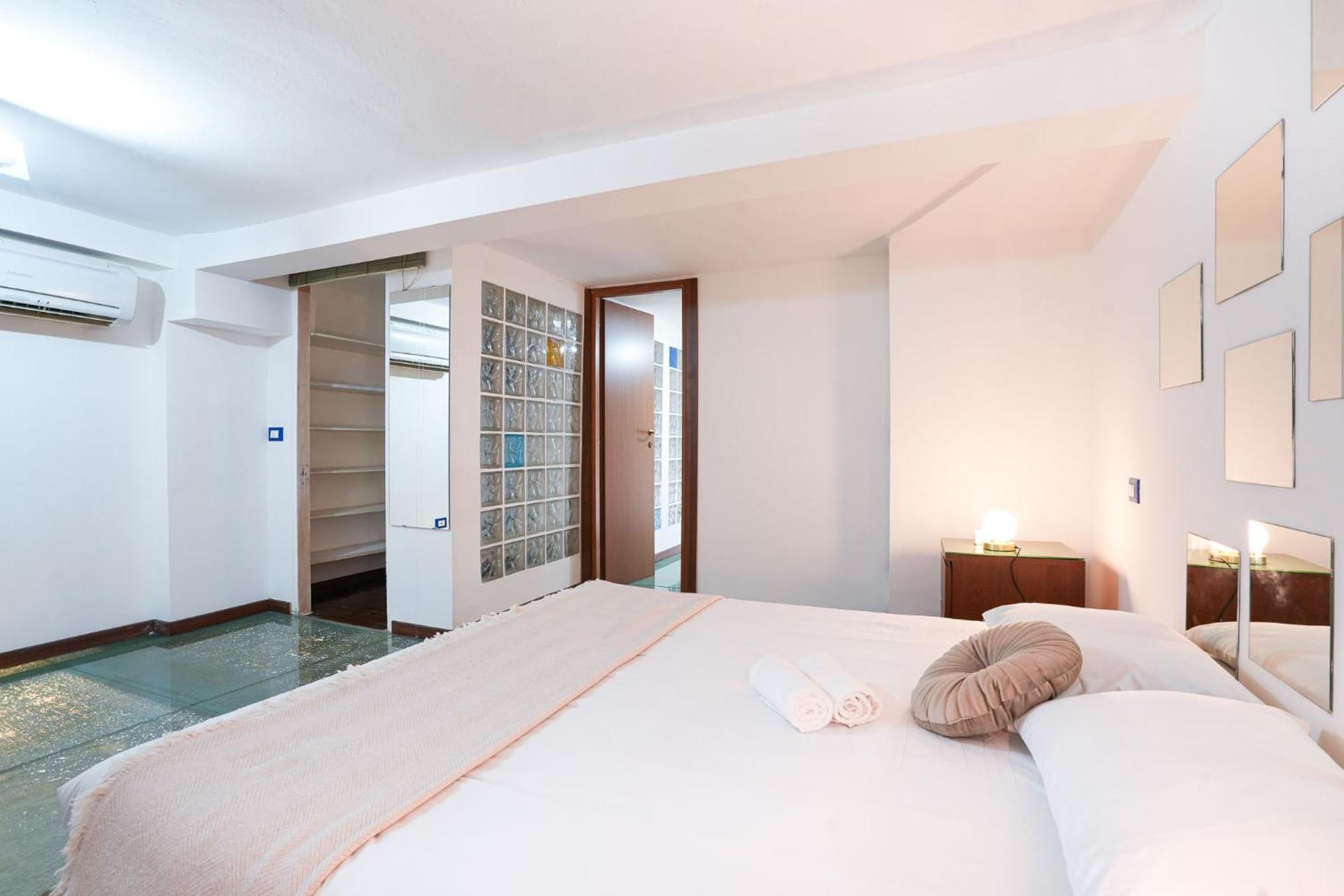 Industrial Loft Apartment มิลาน ภายนอก รูปภาพ