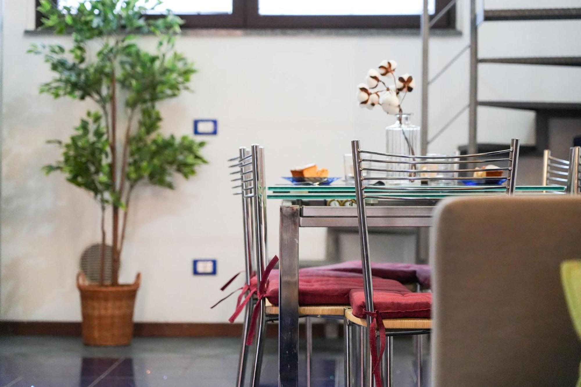 Industrial Loft Apartment มิลาน ภายนอก รูปภาพ